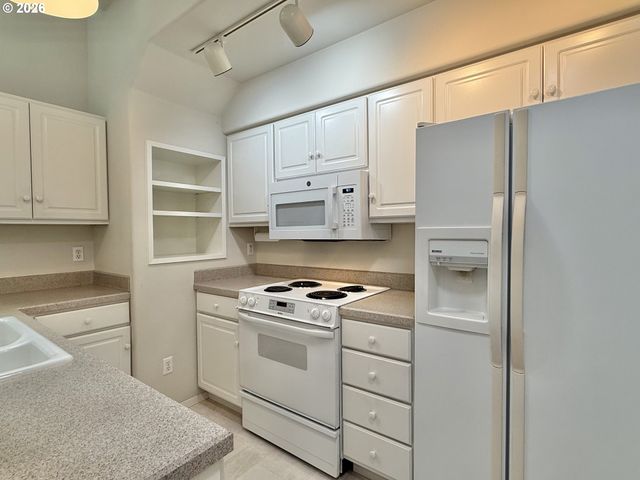 9008 Ne 54TH St H33, Vancouver, WA 98662
