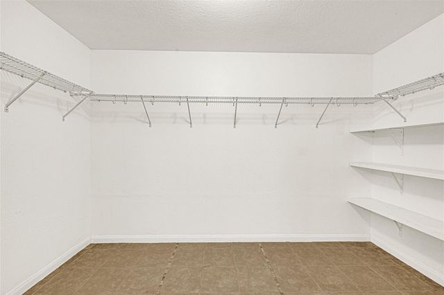 315 Hawks View Drive, La Marque, TX 77568