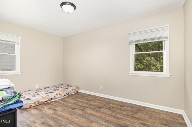 925 Rochester Drive, Fayetteville, NC 28305