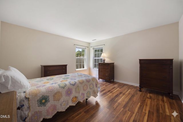 919 Homestead Park Drive, Apex, NC 27502