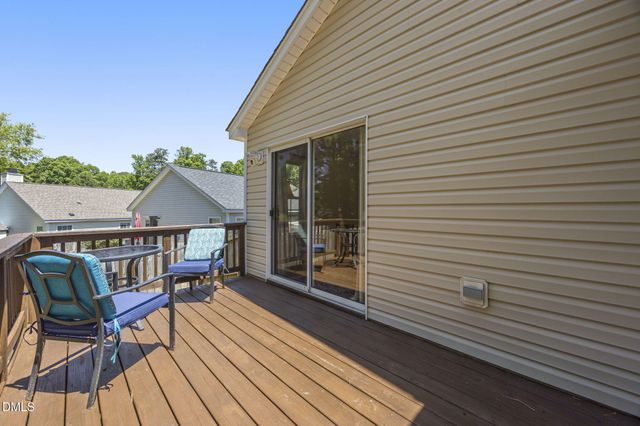 919 Homestead Park Drive, Apex, NC 27502