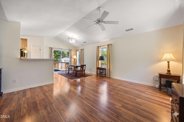 919 Homestead Park Drive, Apex, NC 27502