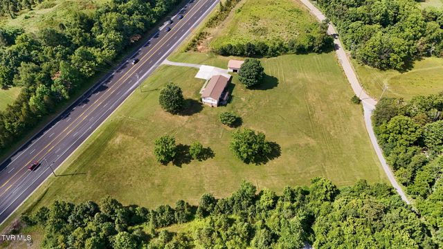 6089 Bristol Highway, Piney Flats, TN 37686