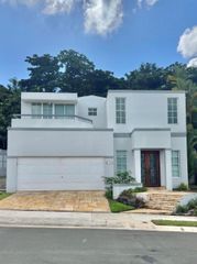 424 BOULEVARD, San Juan, PR 00926