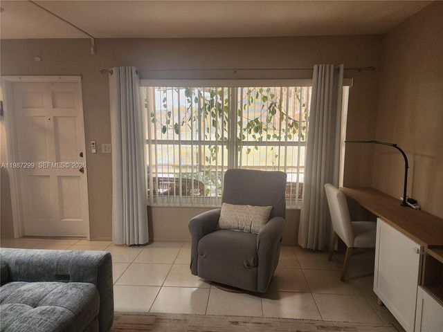 100 SE 6th Avenue 107, Pompano Beach, FL 33060