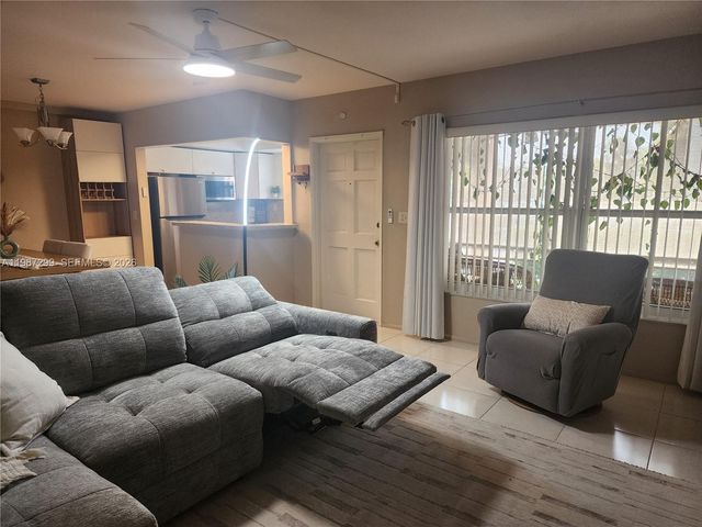 100 SE 6th Avenue 107, Pompano Beach, FL 33060