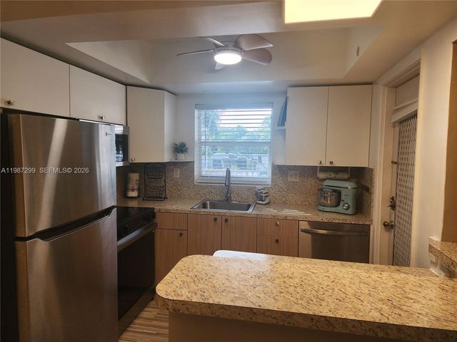 100 SE 6th Avenue 107, Pompano Beach, FL 33060