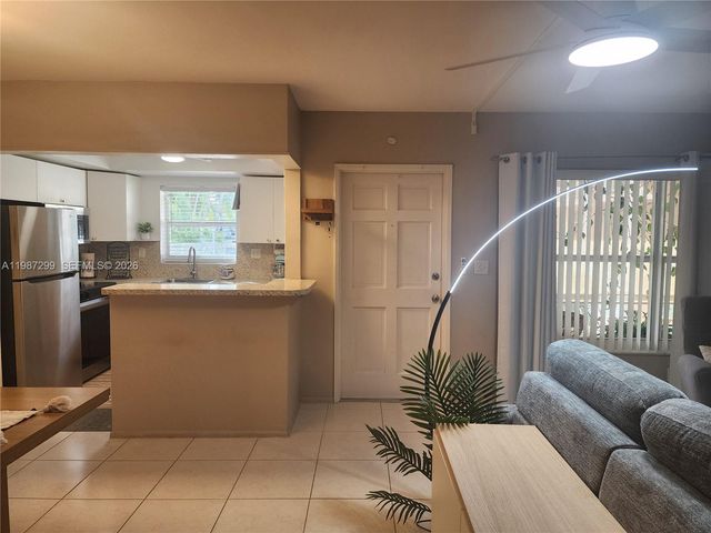 100 SE 6th Avenue 107, Pompano Beach, FL 33060