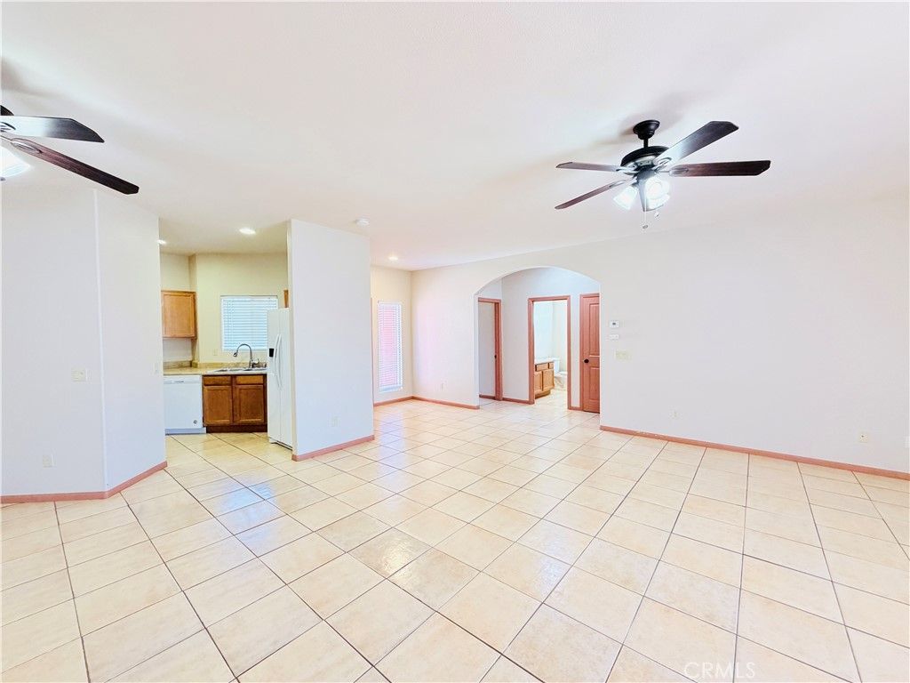 Image 7 of property listing at 7490 Saladin Avenue, 29 Palms, CA 92277
