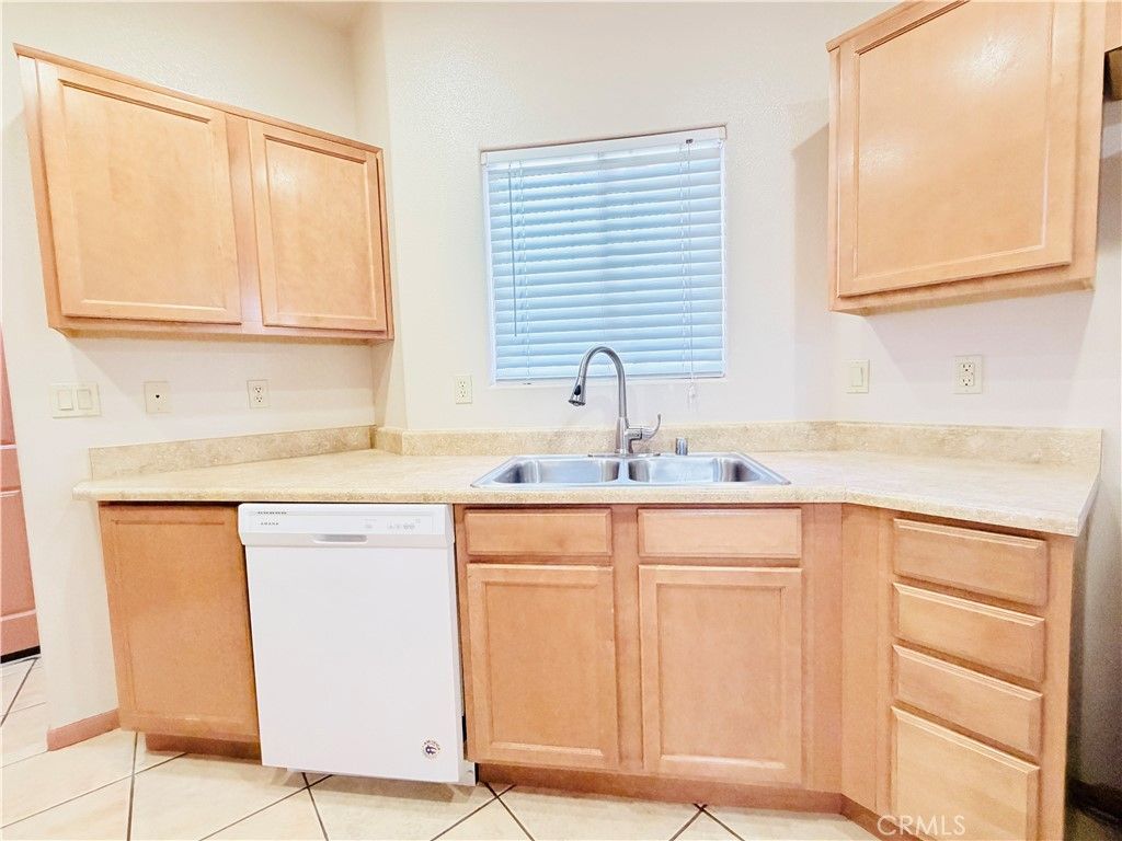 Image 8 of property listing at 7490 Saladin Avenue, 29 Palms, CA 92277