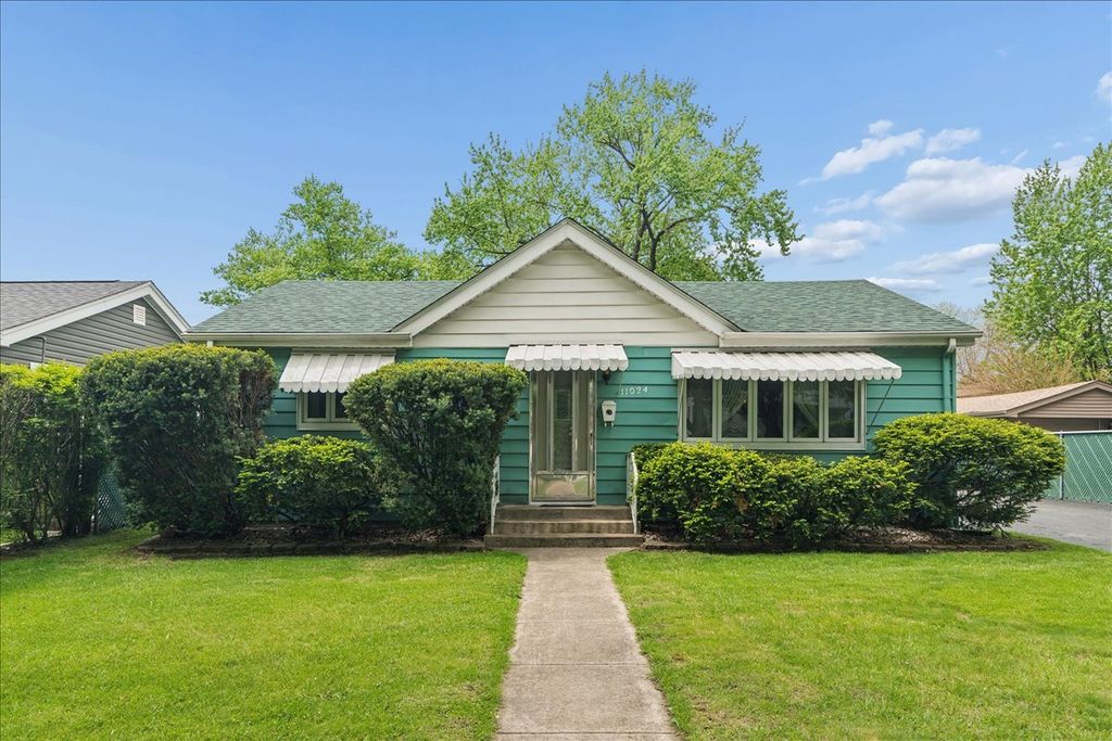 11024 Oxford Avenue, Chicago Ridge, IL 60415