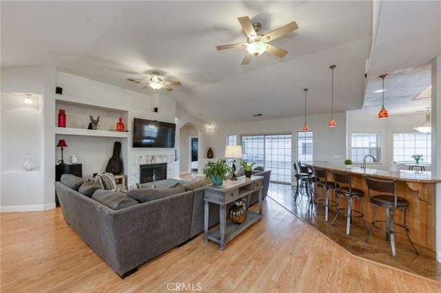 17448 Island Drive, Madera, CA 93636