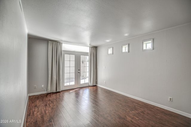 8647 E DEVONSHIRE Avenue, Scottsdale, AZ 85251