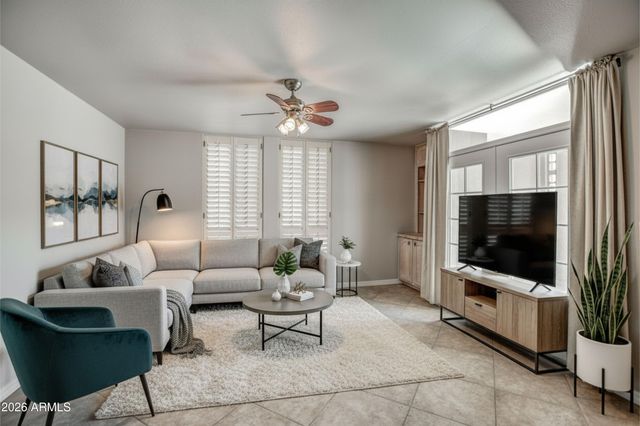 8647 E DEVONSHIRE Avenue, Scottsdale, AZ 85251