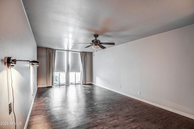 8647 E DEVONSHIRE Avenue, Scottsdale, AZ 85251