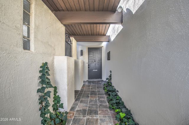 8647 E DEVONSHIRE Avenue, Scottsdale, AZ 85251