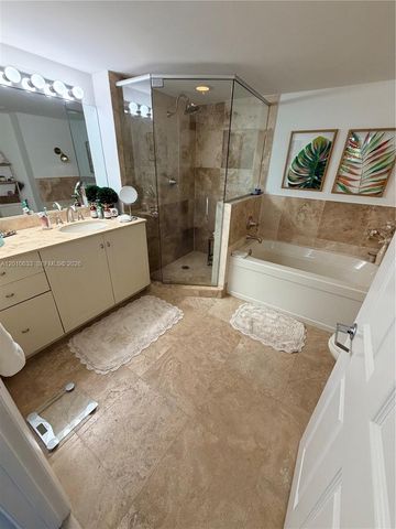3232 SW 22nd Ter 910, Miami, FL 33145