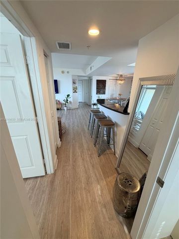 3232 SW 22nd Ter 910, Miami, FL 33145