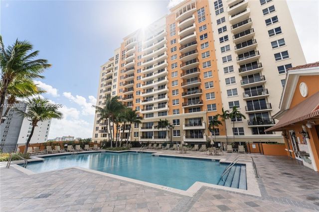 3232 SW 22nd Ter 910, Miami, FL 33145