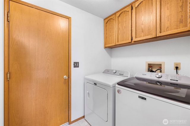 801 N Waugh Road, Mount Vernon, WA 98273