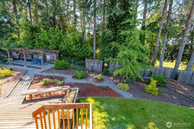 801 N Waugh Road, Mount Vernon, WA 98273