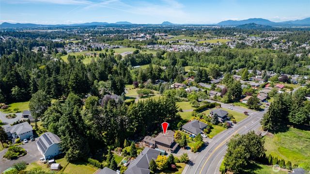 801 N Waugh Road, Mount Vernon, WA 98273