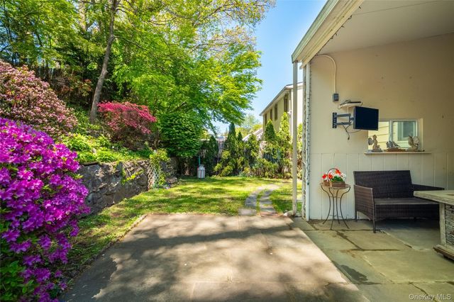 38 Raybrook Road, Yonkers, NY 10704