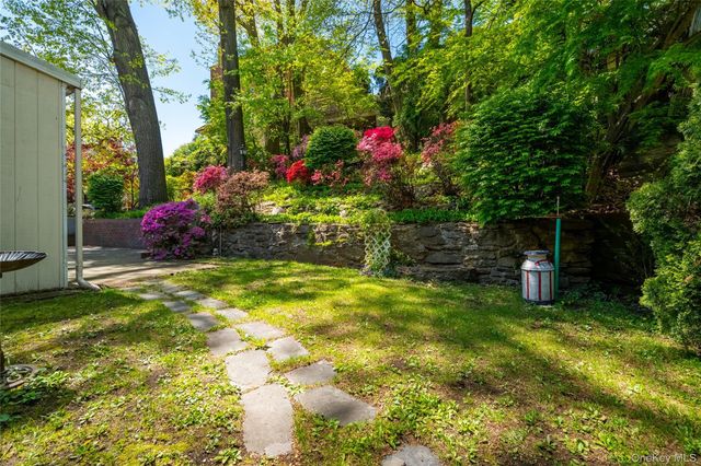 38 Raybrook Road, Yonkers, NY 10704