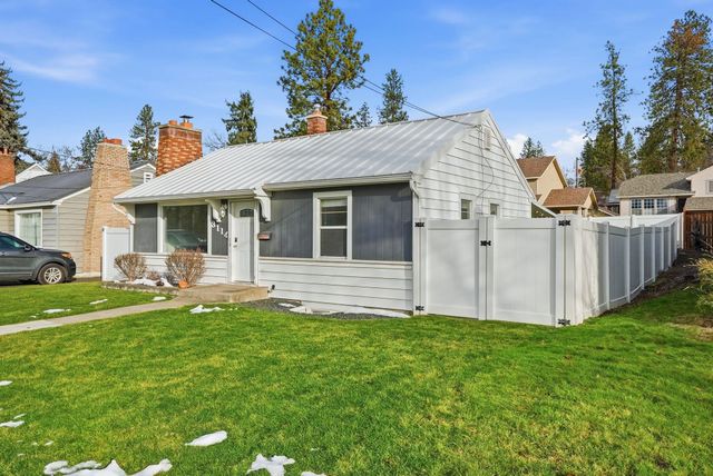 3114 N Columbia Cir, Spokane, WA 99205