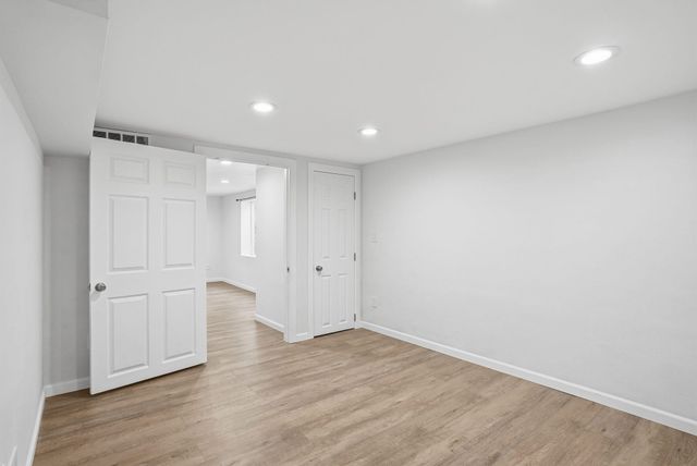 3114 N Columbia Cir, Spokane, WA 99205