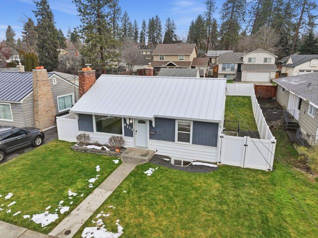 3114 N Columbia Cir, Spokane, WA 99205