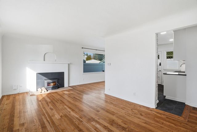 3114 N Columbia Cir, Spokane, WA 99205