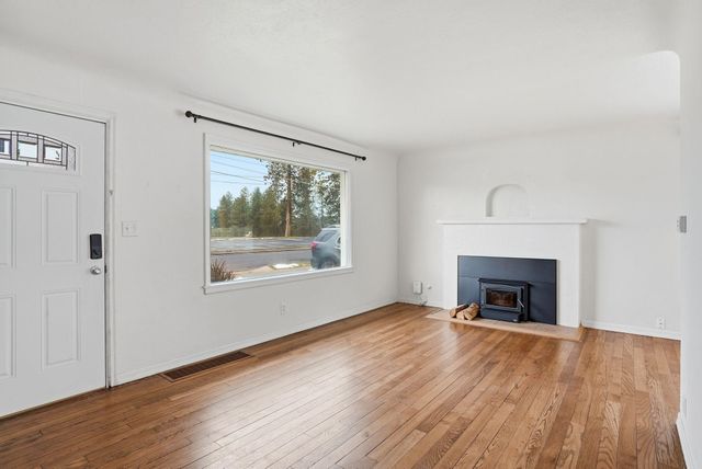 3114 N Columbia Cir, Spokane, WA 99205