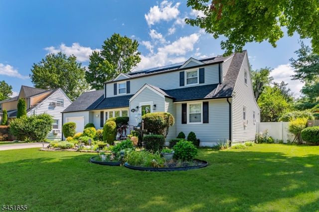 36 Northern Dr, Fair Lawn Boro, NJ 07410