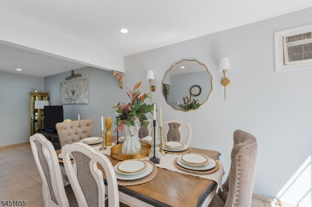 36 Northern Dr, Fair Lawn Boro, NJ 07410
