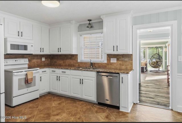 1709 Hillcrest Drive W, Wilson, NC 27893