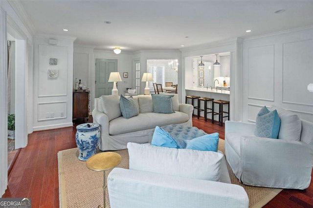 464 Ansley Walk Terrace NE, Atlanta, GA 30309