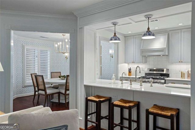 464 Ansley Walk Terrace NE, Atlanta, GA 30309