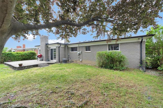 11828 Robinwood Boulevard, Warren, MI 48093