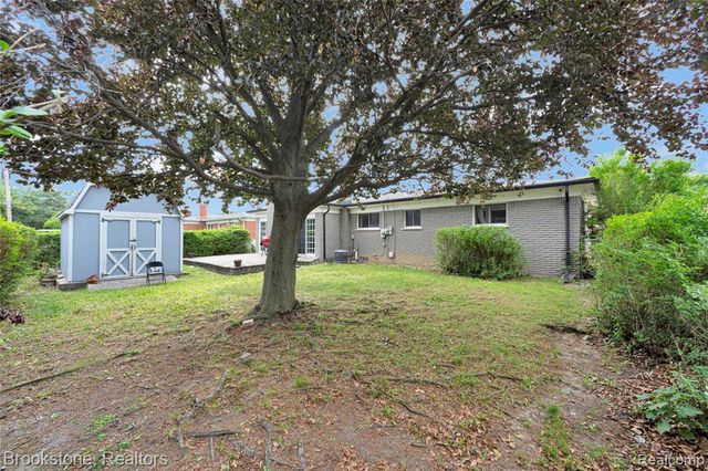 11828 Robinwood Boulevard, Warren, MI 48093