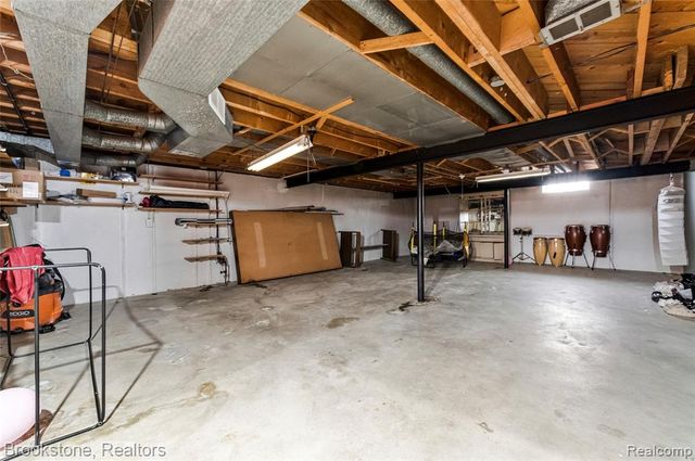 11828 Robinwood Boulevard, Warren, MI 48093