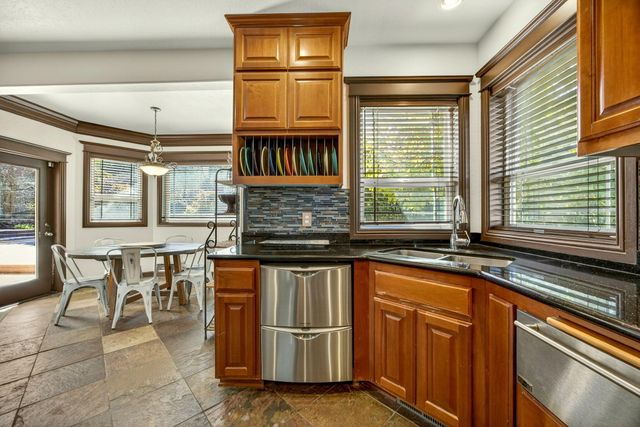 112 Monterey, Medford, OR 97504