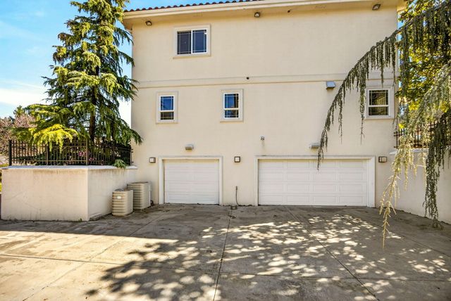 112 Monterey, Medford, OR 97504