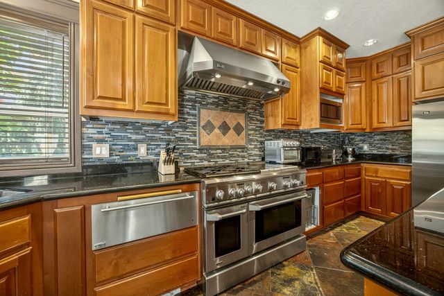 112 Monterey, Medford, OR 97504