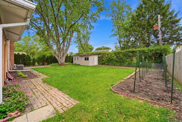 5 S Waterman Avenue, Arlington Heights, IL 60004