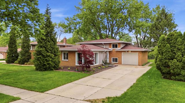 5 S Waterman Avenue, Arlington Heights, IL 60004
