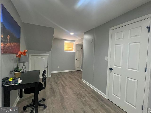 402 N CHAPEL ST, Baltimore, MD 21231