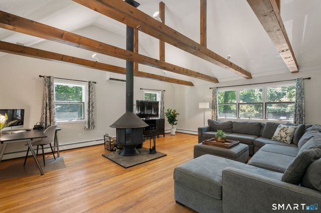 22 Willard Street, Simsbury, CT 06070