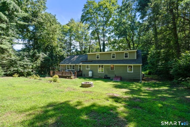 22 Willard Street, Simsbury, CT 06070
