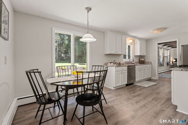 22 Willard Street, Simsbury, CT 06070